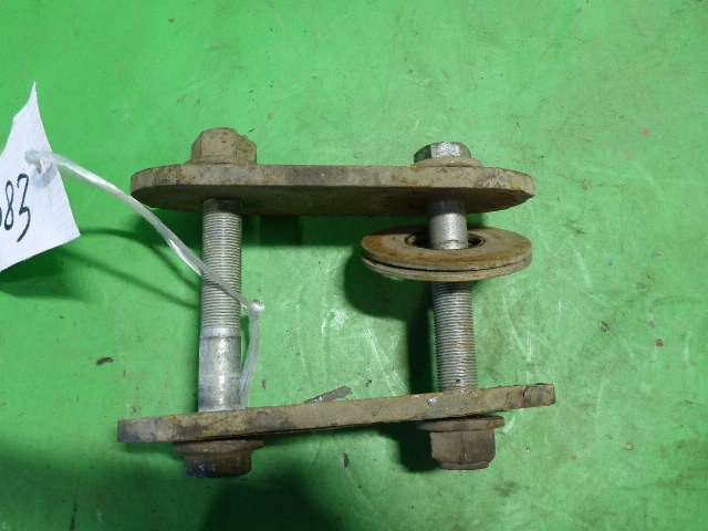 Серьга передней рессоры