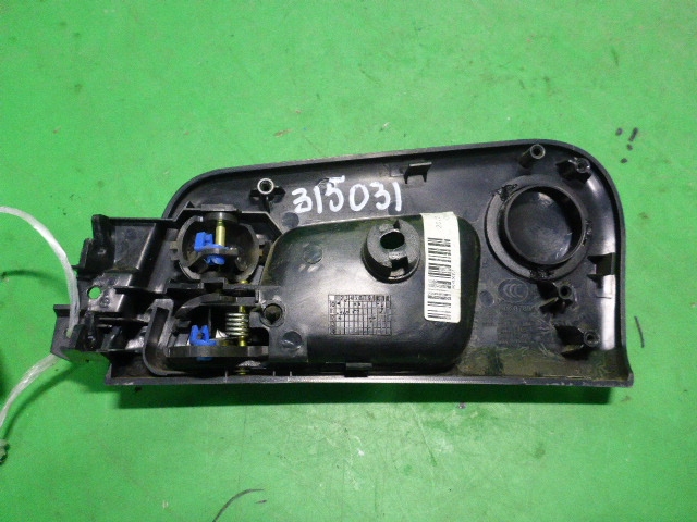 Ручка двери задней внутренняя правая