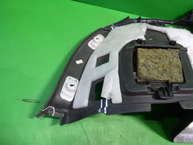 Обшивка багажника