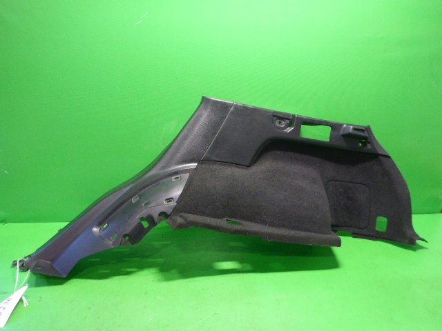 Обшивка багажника