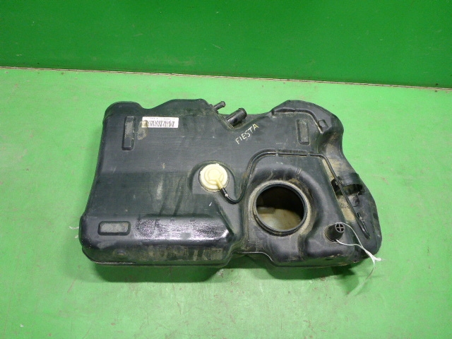 Бак топливный