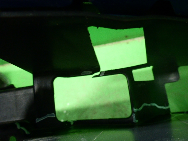 Бампер задний