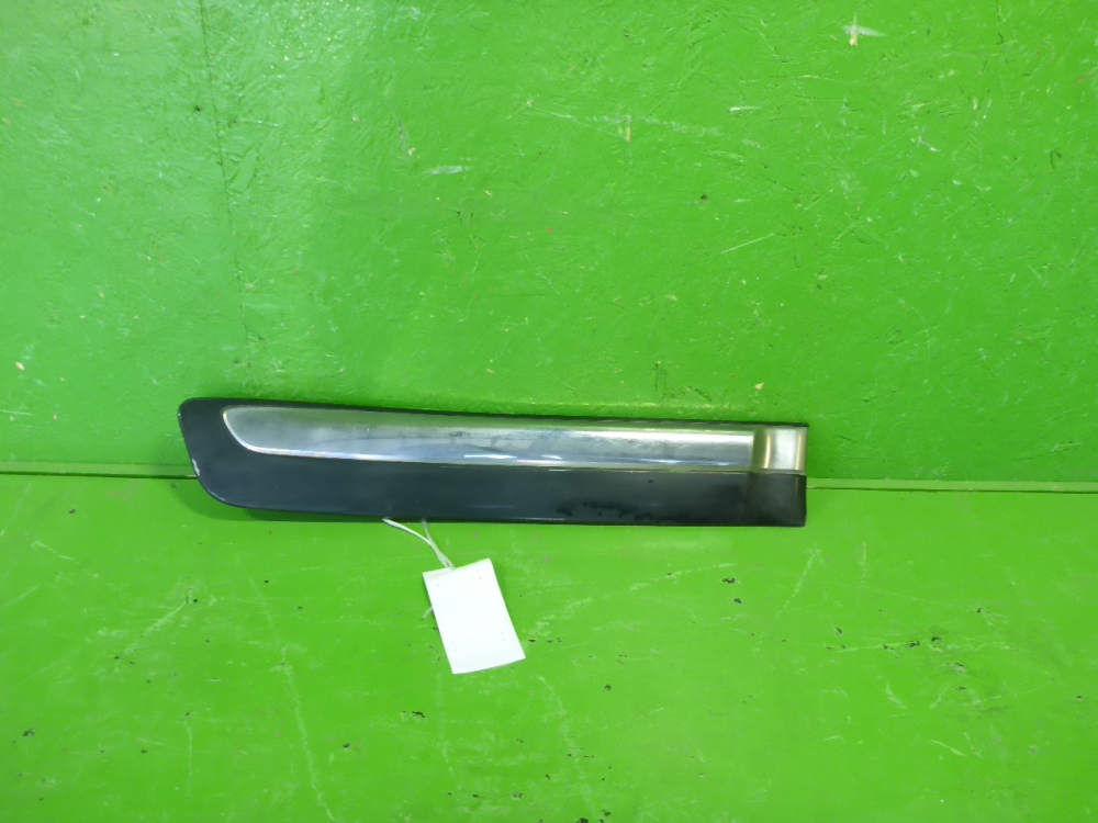 Накладка двери задней правой