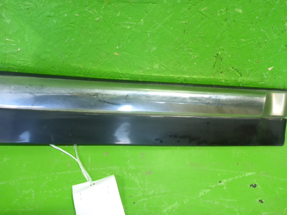 Накладка двери задней правой