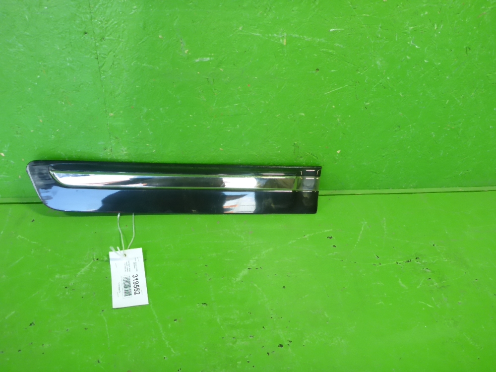 Накладка двери задней правой