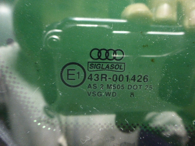 Стекло кузовное глухое левое