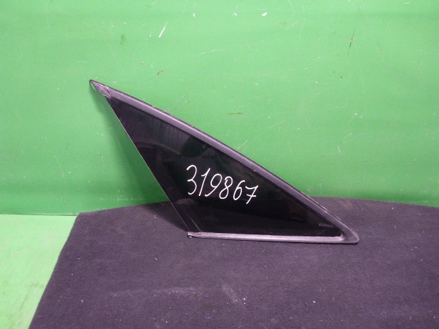 Стекло кузовное глухое левое