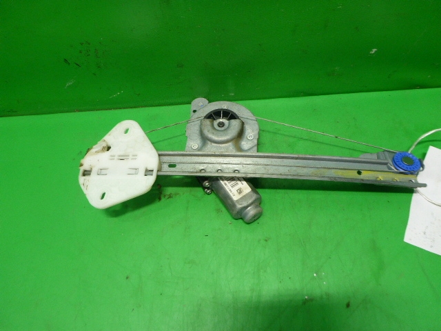 Стеклоподъемник электр. задний левый