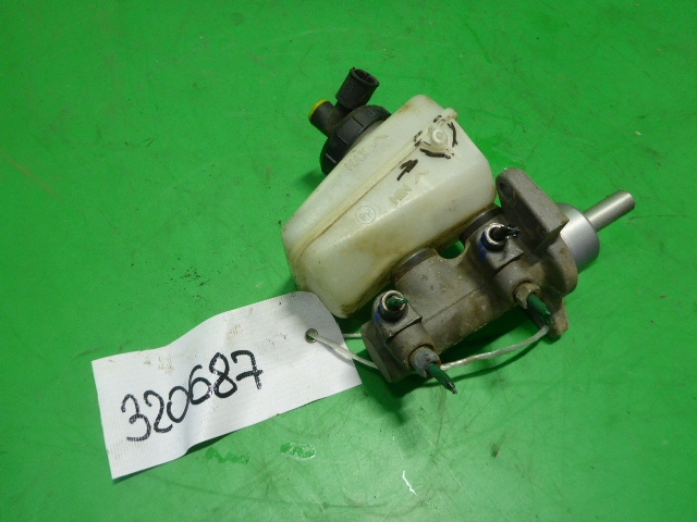 Цилиндр тормозной главный