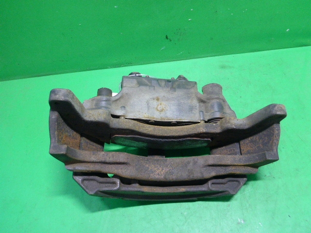 Суппорт передний правый