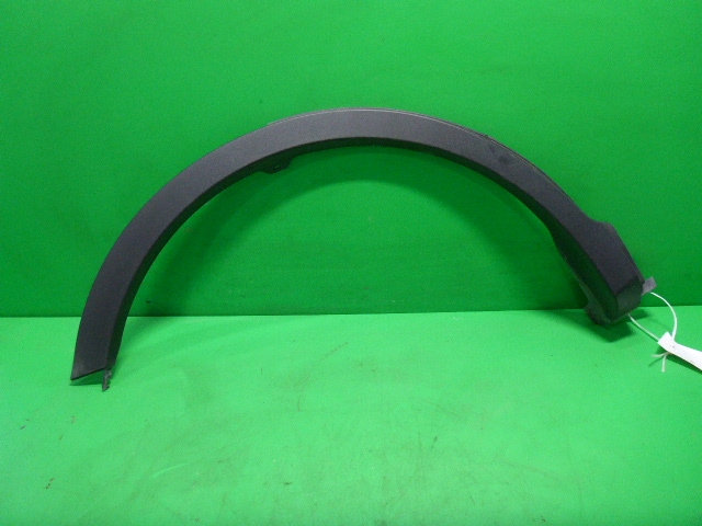 Накладка заднего крыла правого