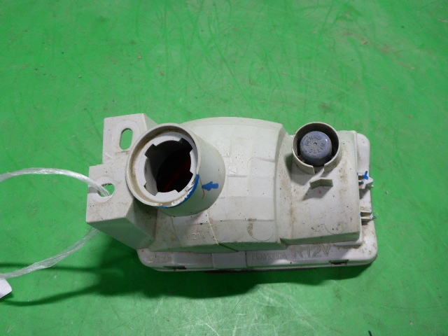 Фонарь задний в бампер правый