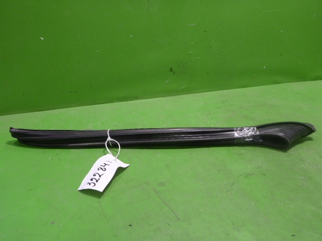 Уплотнитель стекла двери