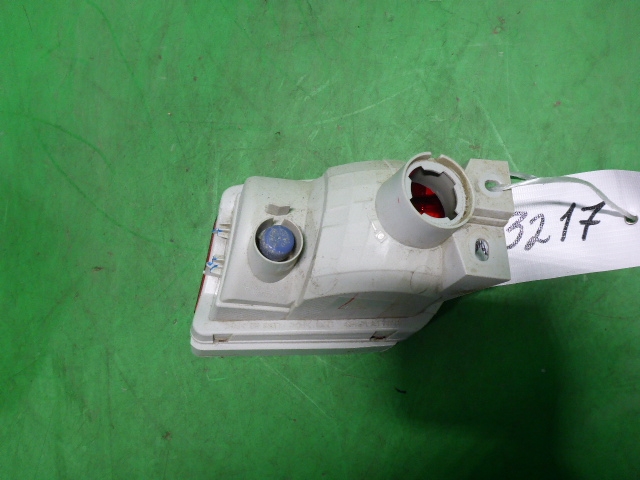 Фонарь задний в бампер правый