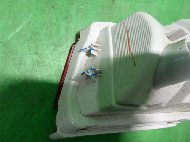 Фонарь задний в бампер правый