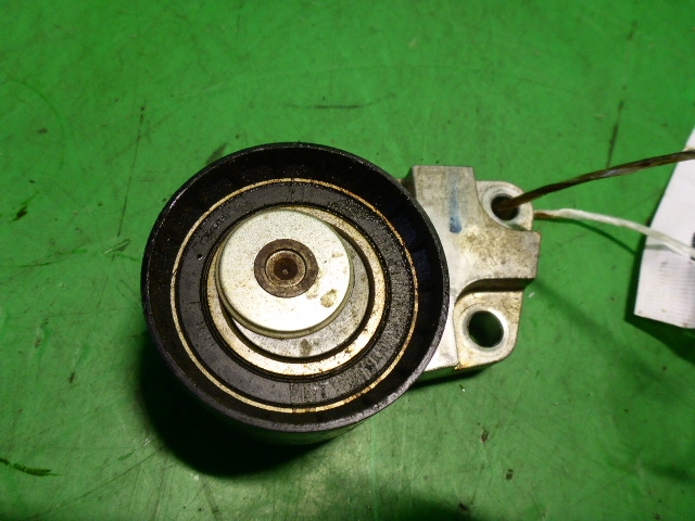 Ролик-натяжитель