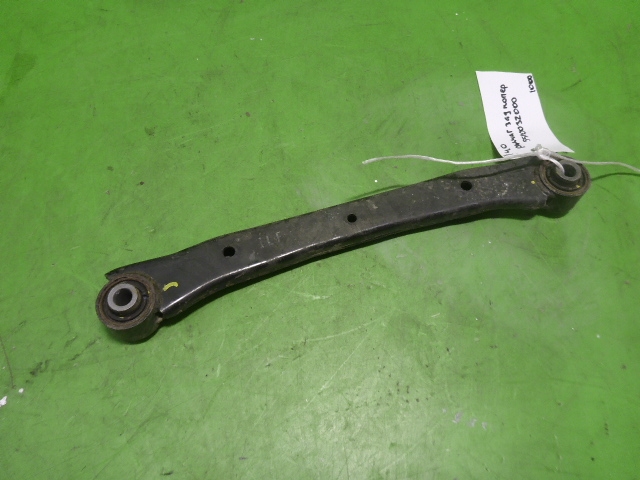 Рычаг задний поперечный