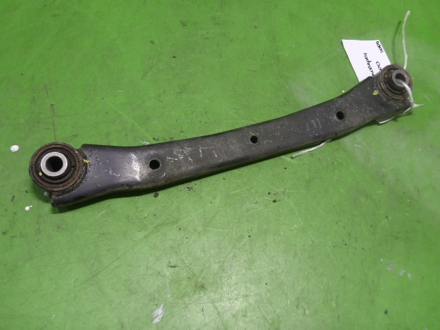 Рычаг задний поперечный
