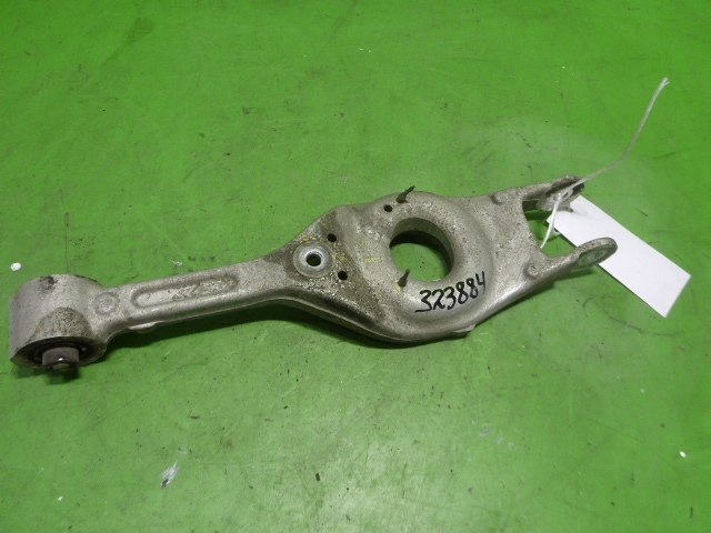 Рычаг задний нижний