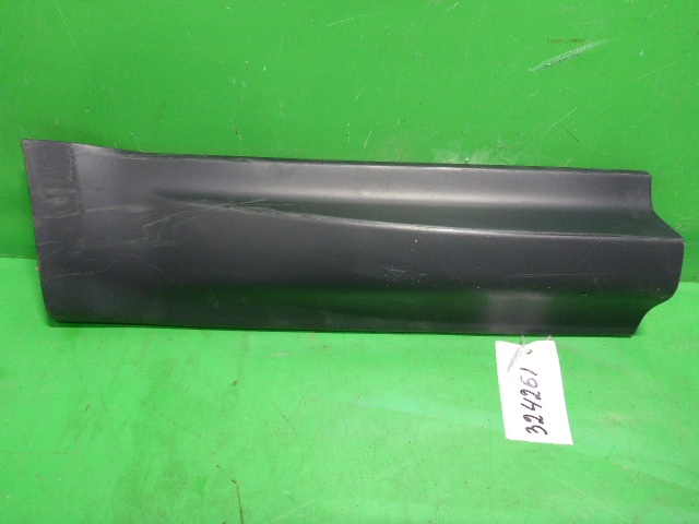 Накладка двери задней правой