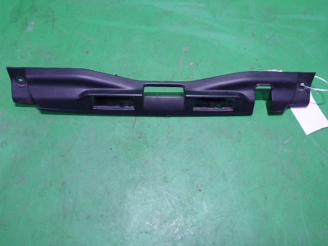 Накладка двери багажника