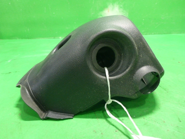 Кожух рулевой колонки