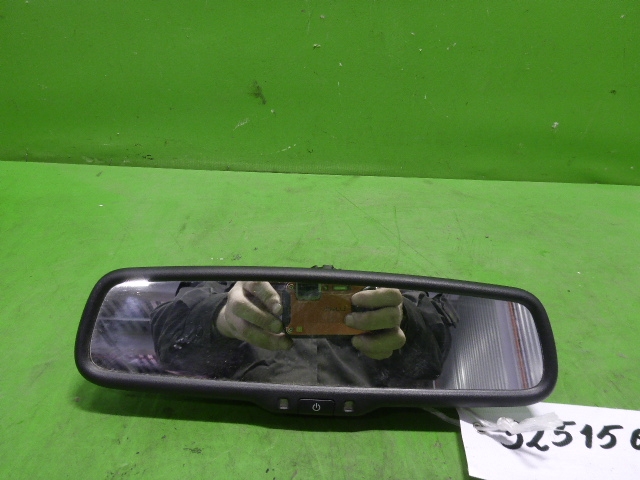 Зеркало заднего вида