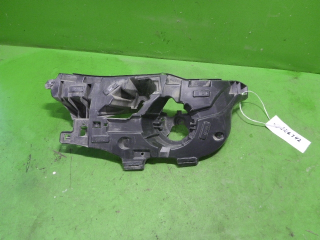 Кронштейн фары противотуманной левой