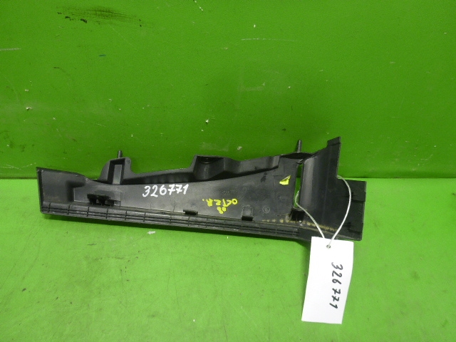 Держатель задней полки