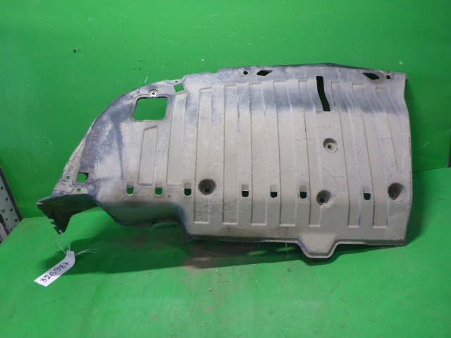 Защита антигравийная правая