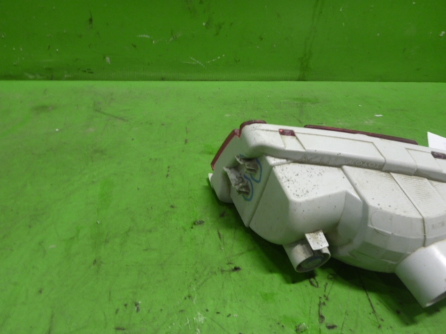 Фонарь задний в бампер правый