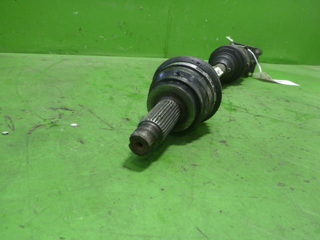 Полуось передняя правая