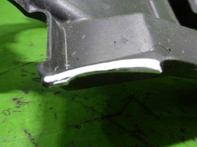 Пыльник двигателя боковой правый