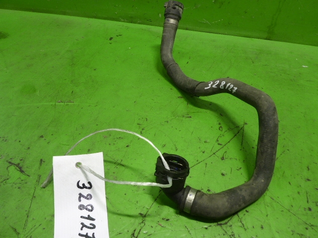 Шланг системы охлаждения