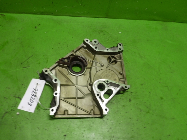 Крышка двигателя передняя