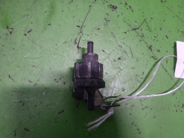 Клапан вентиляции топливного бака