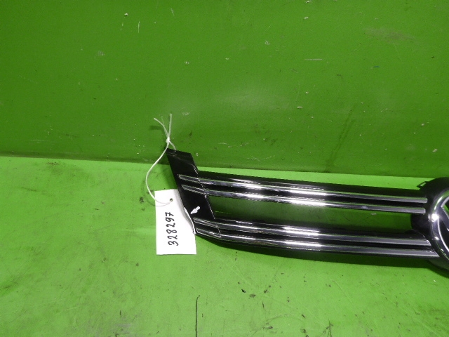 Накладка на решетку радиатора