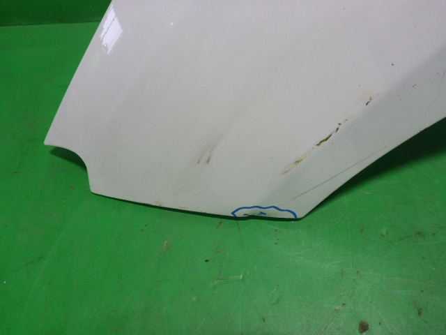 Крыло переднее левое