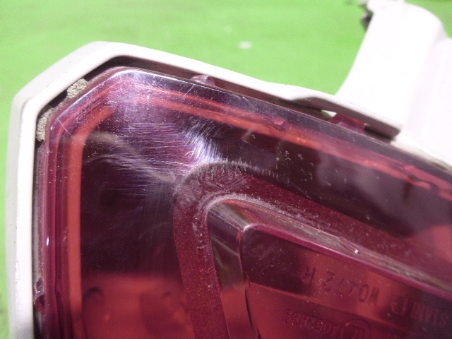 Фонарь задний в бампер правый