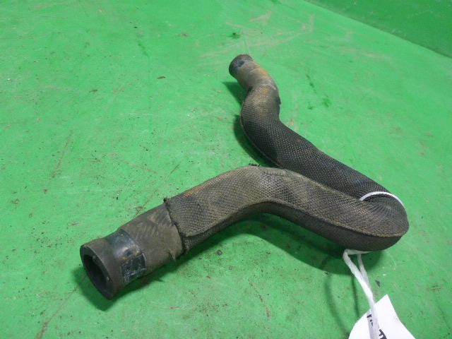 Патрубок отопителя