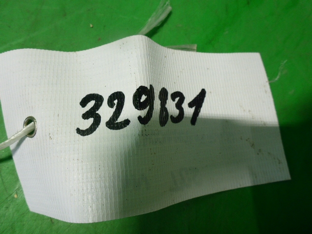 Поводок стеклоочистителя передний правый