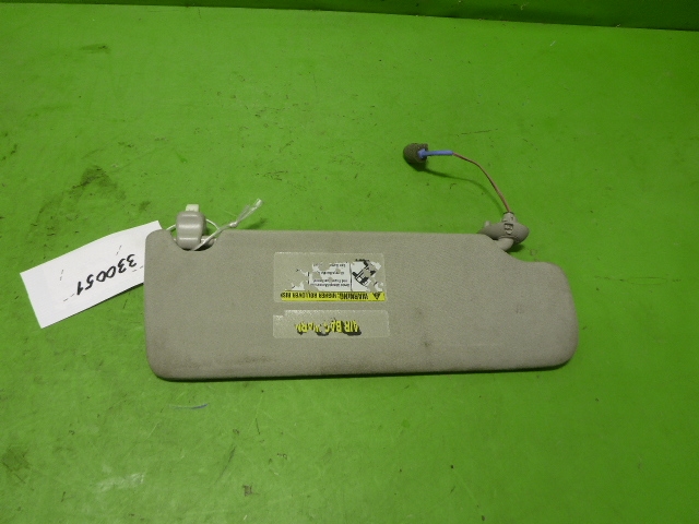 Козырек солнцезащитный