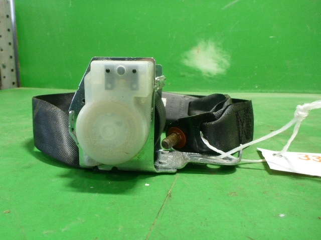 Ремень безопасности