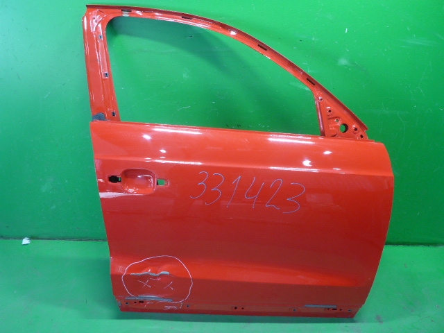 Дверь передняя правая