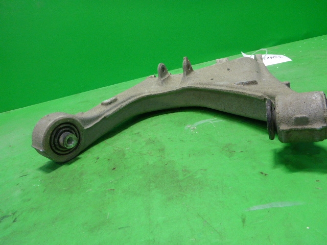 Рычаг задний левый