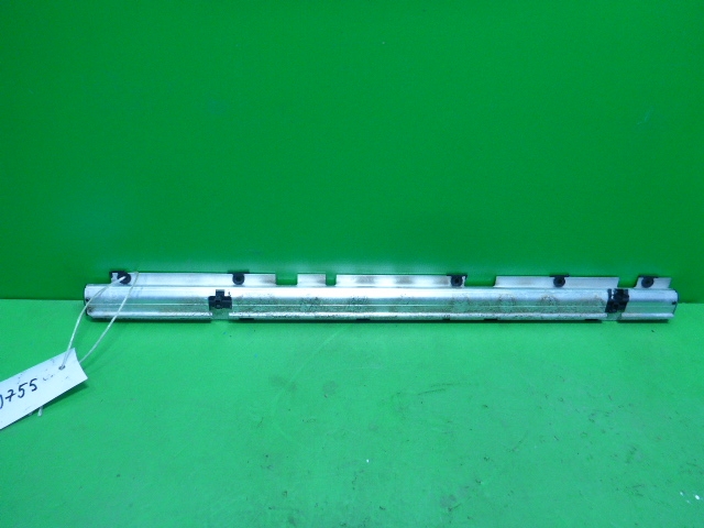 Шторка багажника