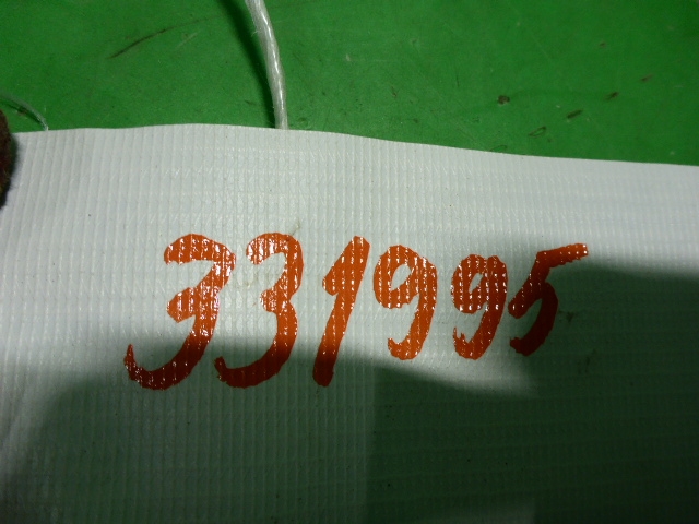 Петля капота правая