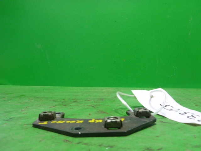 Петля капота левая