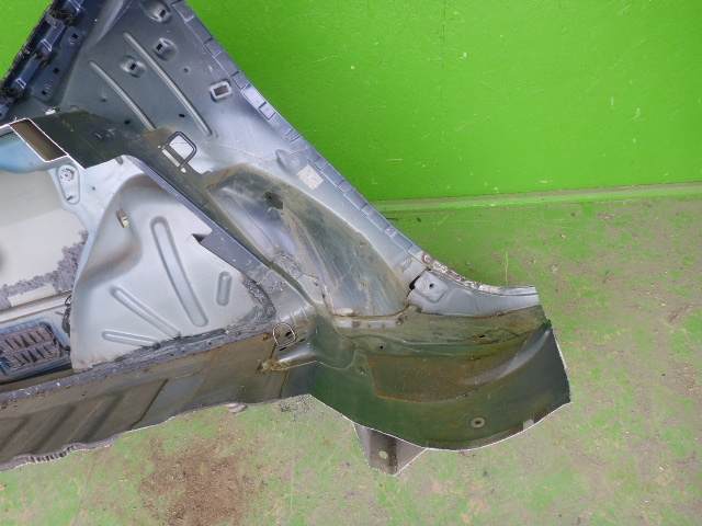 Крыло заднее левое