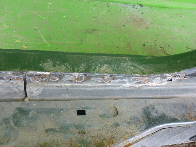 Порог со стойкой левый